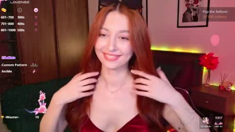 EllyPeach online show from May 15, 2026, 2:13 pm