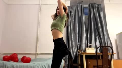 Snapshot of ellyspoerer chatting on February 20, 2026, 3:12 pm Sonya online show from February 20, 2026, 3:12 pm