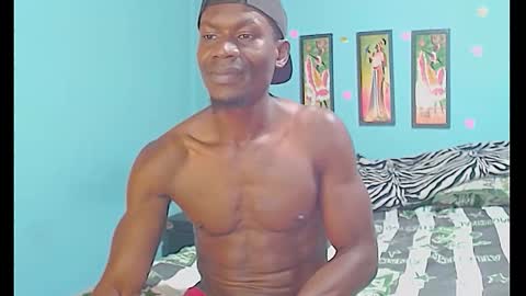 elmiltonnjakee online show from February 20, 2026, 6:26 am