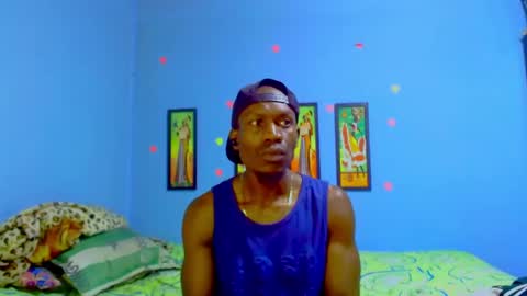 elmiltonnjakee online show from April 15, 2026, 7:58 pm