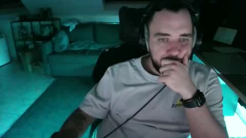 Snapshot of elmo__91 chatting on October 24, 2025, 10:50 pm Elmo online show from October 24, 2025, 10:50 pm