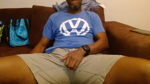 Snapshot of elmorenazogt chatting on February 17, 2025, 3:04 am My name is Elmore. Please say hello I like to chat with you. If you have requests or dirty talk please use tip online show from February 17, 2025, 3:04 am