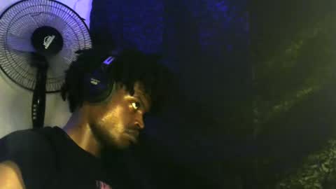 Snapshot of elniga21 chatting on January 26, 2025, 11:50 pm EL NIIGGGAA  21                                                                  EL NIGGA  21 online show from January 26, 2025, 11:50 pm