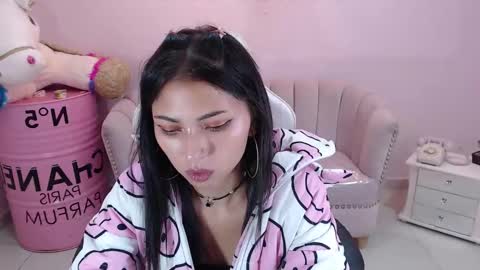 Snapshot of elody_a chatting on February 11, 2025, 3:29 am Elody online show from February 11, 2025, 3:29 am