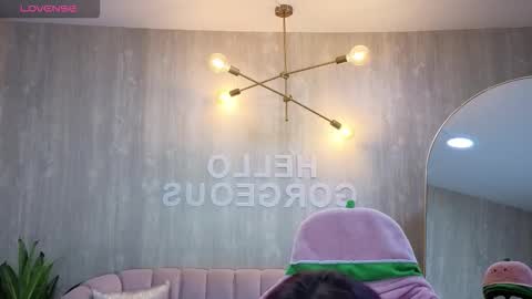 Snapshot of elody_a chatting on October 30, 2025, 4:25 am Elody online show from October 30, 2025, 4:25 am