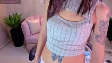 Snapshot of elody_a chatting on November 19, 2025, 3:28 am Elody online show from November 19, 2025, 3:28 am