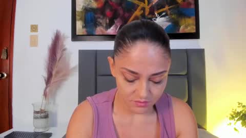 EloiseQuinn online show from October 15, 2025, 1:00 pm