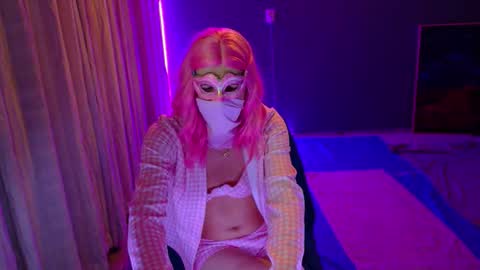 ElowenStarshade online show from September 10, 2025, 8:20 pm