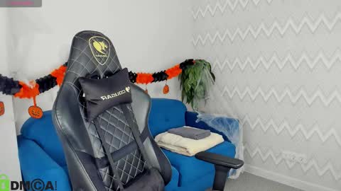 Snapshot of elsa_carterr chatting on October 31, 2025, 8:48 am elsa_carterr online show from October 31, 2025, 8:48 am