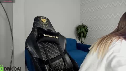 Snapshot of elsa_carterr chatting on November 19, 2025, 2:06 pm elsa_carterr online show from November 19, 2025, 2:06 pm