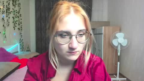 Snapshot of elsa_hot_here chatting on December 12, 2024, 2:48 am Elsa online show from December 12, 2024, 2:48 am