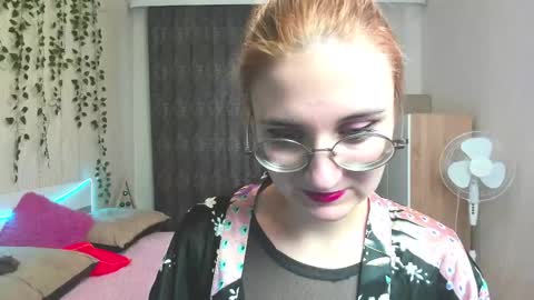 Snapshot of elsa_hot_here chatting on December 13, 2024, 8:20 am Elsa online show from December 13, 2024, 8:20 am
