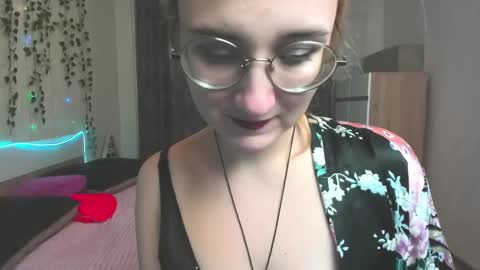 Snapshot of elsa_hot_here chatting on December 26, 2024, 2:55 am Elsa online show from December 26, 2024, 2:55 am