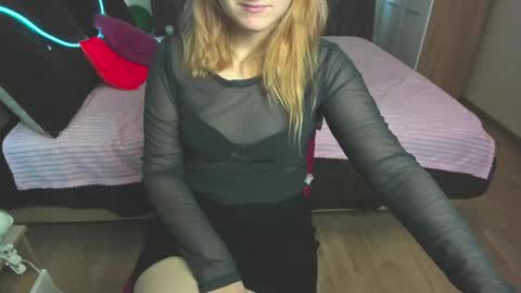 Snapshot of elsa_hot_here chatting on February 22, 2025, 4:29 am Elsa online show from February 22, 2025, 4:29 am