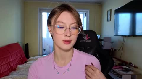 elsaangel online show from December 1, 2025, 3:55 am