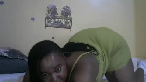 Snapshot of elsie_scott chatting on March 25, 2026, 6:08 am elsie_scott online show from March 25, 2026, 6:08 am