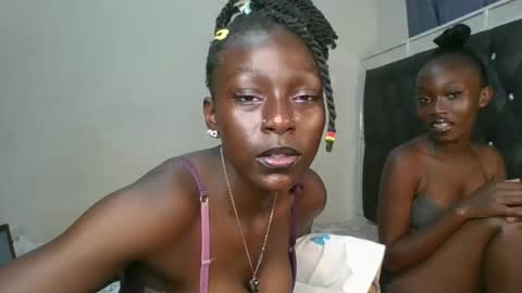 Snapshot of elsiejoy chatting on November 4, 2025, 7:40 am elsiejoy online show from November 4, 2025, 7:40 am