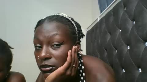 Snapshot of elsiejoy chatting on November 13, 2025, 5:23 pm elsiejoy online show from November 13, 2025, 5:23 pm