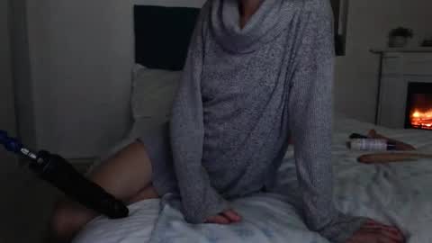 Snapshot of elssa_rush chatting on October 13, 2025, 5:35 pm elssa_rush online show from October 13, 2025, 5:35 pm