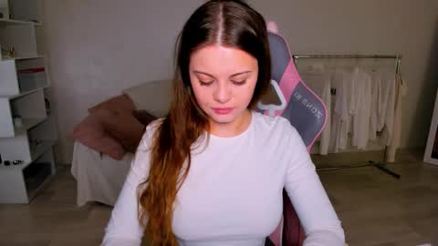 Snapshot of elunaseduces chatting on December 18, 2025, 10:16 pm Luna online show from December 18, 2025, 10:16 pm