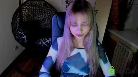 Snapshot of elvi7z chatting on February 9, 2026, 3:27 pm elvi7z online show from February 9, 2026, 3:27 pm