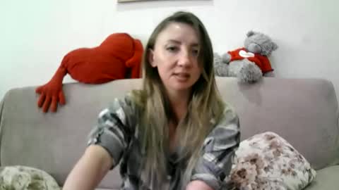 Snapshot of elvinasweet chatting on September 19, 2025, 6:15 am ElvinaSweet online show from September 19, 2025, 6:15 am