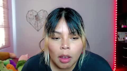 Snapshot of elymoon chatting on December 1, 2025, 8:47 pm Ely online show from December 1, 2025, 8:47 pm