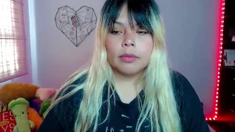 Snapshot of elymoon chatting on December 15, 2025, 9:41 pm Ely online show from December 15, 2025, 9:41 pm