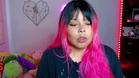 Snapshot of elymoon chatting on January 6, 2026, 8:45 pm Ely online show from January 6, 2026, 8:45 pm