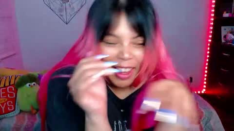 Snapshot of elymoon chatting on January 13, 2026, 11:32 pm Ely online show from January 13, 2026, 11:32 pm