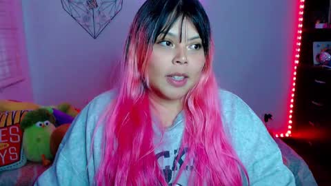 Snapshot of elymoon chatting on January 15, 2026, 10:57 pm Ely online show from January 15, 2026, 10:57 pm