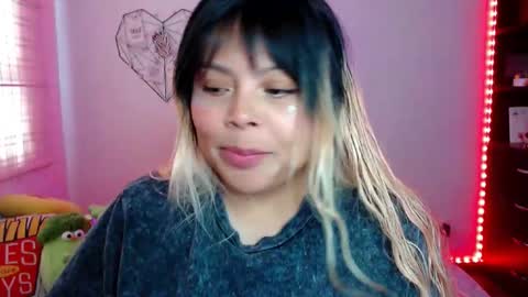 Snapshot of elymoon chatting on February 20, 2026, 10:21 pm Ely online show from February 20, 2026, 10:21 pm