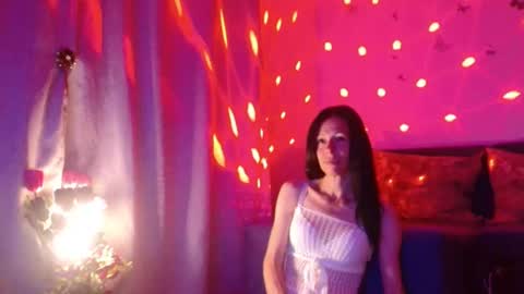 Elisa online show from June 18, 2026, 6:56 pm