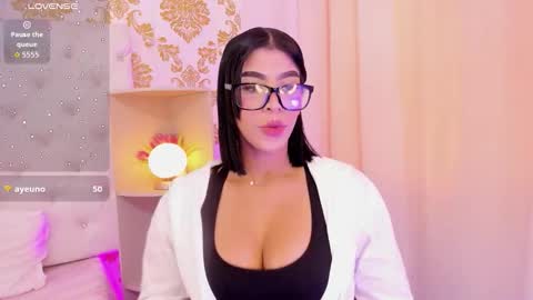 Ema Lambert  online show from December 5, 2025, 5:09 pm