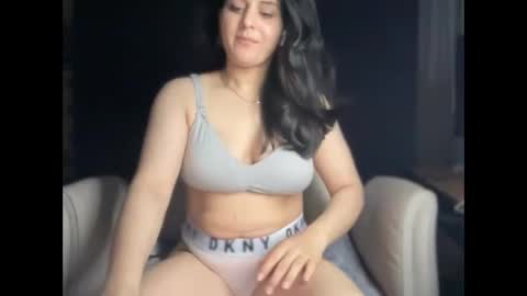 Snapshot of ema_lov3 chatting on November 27, 2025, 3:08 am Ema Love online show from November 27, 2025, 3:08 am