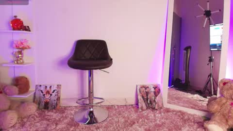 Snapshot of ema_parkerr chatting on February 22, 2026, 8:51 pm ema_parkerr online show from February 22, 2026, 8:51 pm