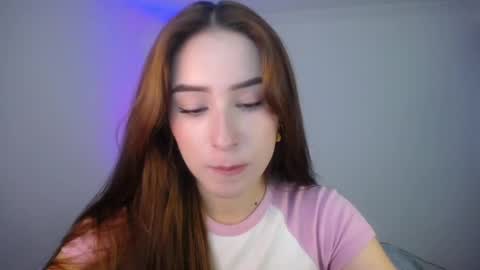 Snapshot of emaa_martins chatting on January 29, 2025, 6:28 pm Emaa online show from January 29, 2025, 6:28 pm