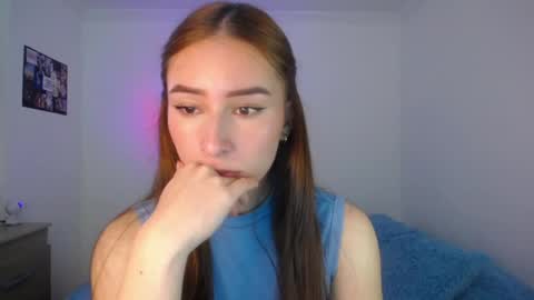 Snapshot of emaa_martins chatting on March 4, 2025, 9:11 pm Emaa online show from March 4, 2025, 9:11 pm