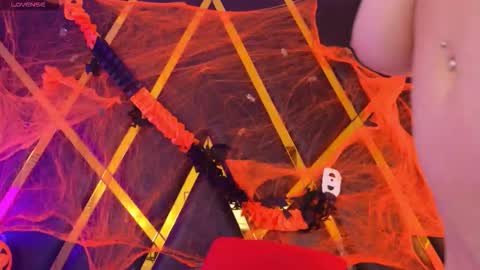 Emma online show from October 31, 2025, 11:55 am