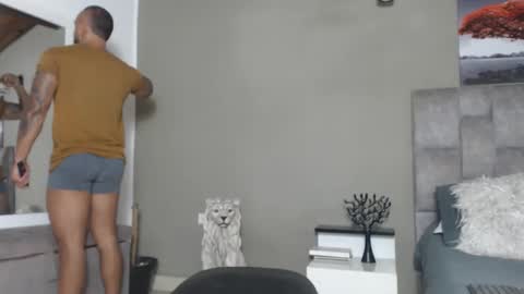 emanuelspencer online show from March 30, 2026, 1:17 am