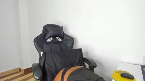 . online show from January 22, 2025, 11:12 am