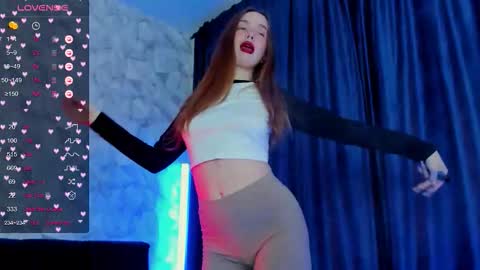 Snapshot of ember_void chatting on November 26, 2025, 12:06 pm Ember online show from November 26, 2025, 12:06 pm