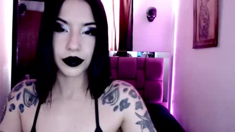 Snapshot of emearld_black chatting on March 29, 2026, 6:19 pm Emerald Black online show from March 29, 2026, 6:19 pm