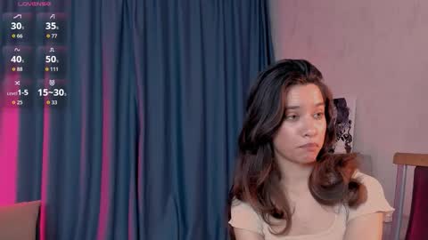 Snapshot of emeliareaper chatting on October 2, 2025, 8:49 pm Emelia online show from October 2, 2025, 8:49 pm