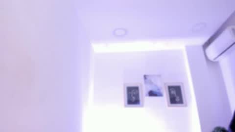 Snapshot of emelie_89 chatting on September 19, 2025, 11:55 am emelie_89 online show from September 19, 2025, 11:55 am