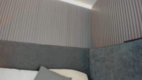 Snapshot of emelie_89 chatting on February 12, 2026, 11:49 am emelie_89 online show from February 12, 2026, 11:49 am