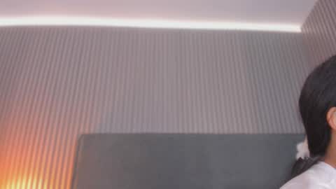 Snapshot of emelie_89 chatting on February 24, 2026, 10:35 am emelie_89 online show from February 24, 2026, 10:35 am