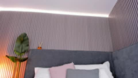 Snapshot of emelie_89 chatting on March 3, 2026, 11:27 am emelie_89 online show from March 3, 2026, 11:27 am