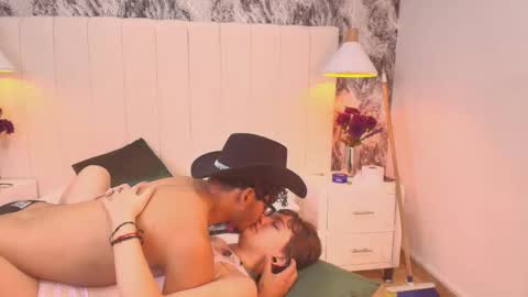 Emely  Antony online show from December 15, 2025, 5:28 pm