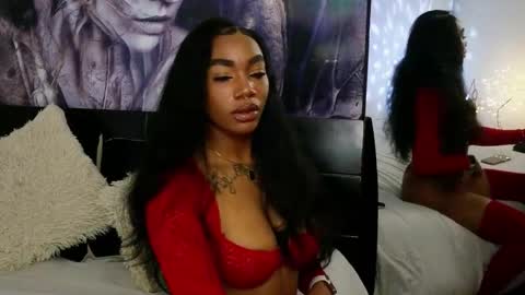 Snapshot of emely_brandon_ chatting on February 18, 2026, 12:50 am anyelii online show from February 18, 2026, 12:50 am